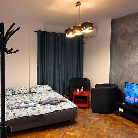 Emi Apartaments Bucharest Exterior photo